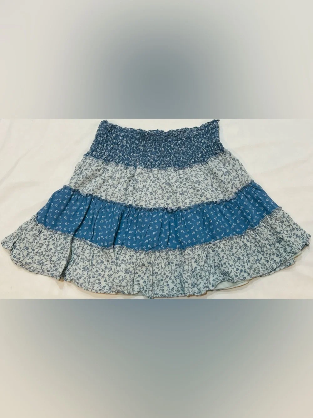American Eagle Blue Floral Tiered Smocked Mini Skirt Boho Cottagecore Boho Sz XS - Picture 9 of 9